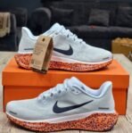 ⁦Nike Air Zoom Pegasus  sneakers⁩ - الصورة ⁦4⁩